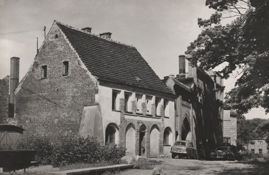 Domek Kata na pocztówce z lat sześćdziesiątych dwudziestego wieku (kliknięcie spowoduje powiększenie zdjęcia)